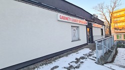 Nieruchomo�ci Bielsko-Bia�a Lokal pod us�ugi medyczne blisko Szpitala Pediatrycznego 