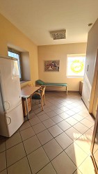 Nieruchomo�ci Bielsko-Bia�a Lokal pod us�ugi medyczne blisko Szpitala Pediatrycznego 