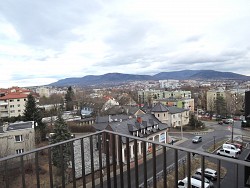 Nieruchomoci Bielsko-Biaa Nowy z adnym widokiem, do wykoczenia, apartament 3 pokojowy, balkon, gara