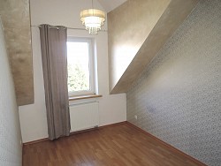 Nieruchomoci Bielsko-Biaa Przestronny Apartament 3 pokojowy, z balkonem , widok na gry, Apartamentowiec z 2005r