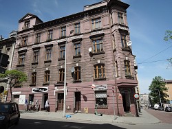 Nieruchomo�ci Bielsko-Bia�a Do sprzedania �adna Kamienica w �cis�ym centrum, w tym 7 mieszka� i 3 lokale