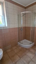Nieruchomo�ci Bielsko-Bia�a Przytulne mieszkanie z parkingiem i ogr�dkiem, bezczynszowe 